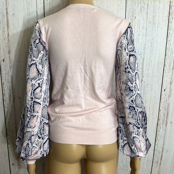 On twelfth Pink Snake Skin Sleeves Sweater Size Small - Picture 2 of 7